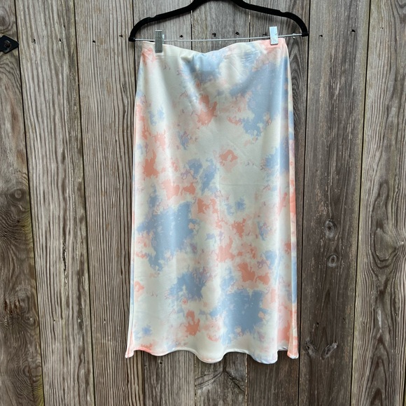 Mudpie Anya Blue and Pink Tie Dye Midi Skirt Sz Small NWT - Picture 12 of 13